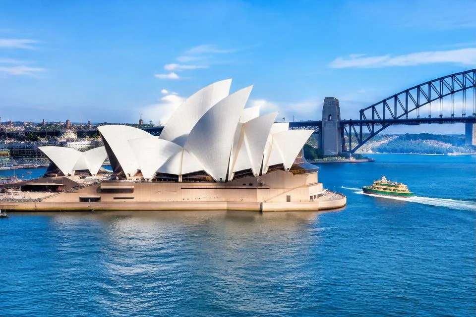 Online Reputation Management in Canada and Australia